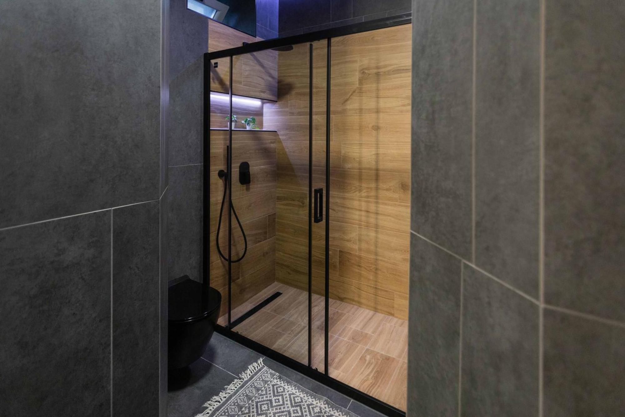 Design And Modern Apartments In Heart Of Загреб Экстерьер фото